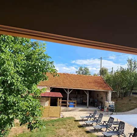 בית נופש Le Lot Orniac